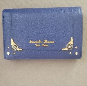 Samantha Thavasa wallet